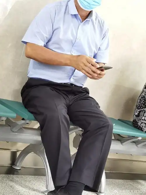 皮鞋##大叔正装男##皮鞋黑袜正装大叔