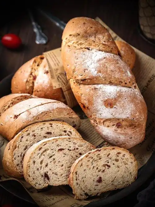 复古风美食杂粮面包拍摄