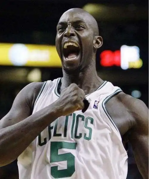 nba球员怒吼照加内特霸气韦德女儿抢镜一人太可怕