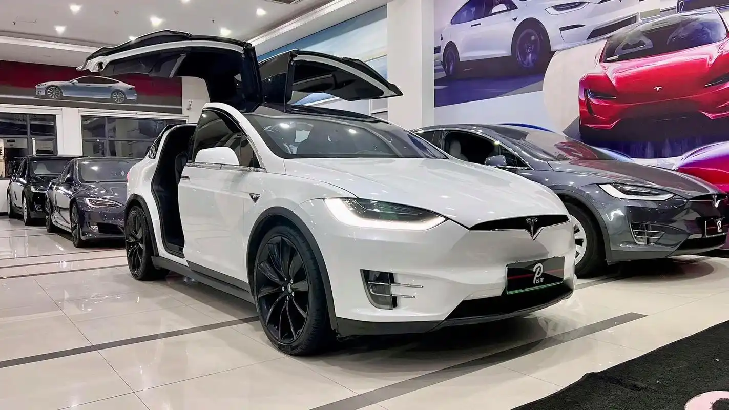 最新到店20年特斯拉modelx长续航