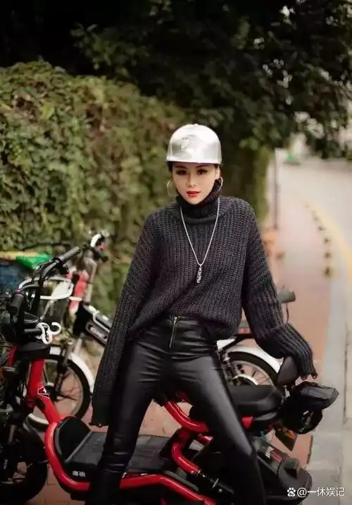 网红圈的残酷真相,在"花姐"身上体现得淋漓尽致