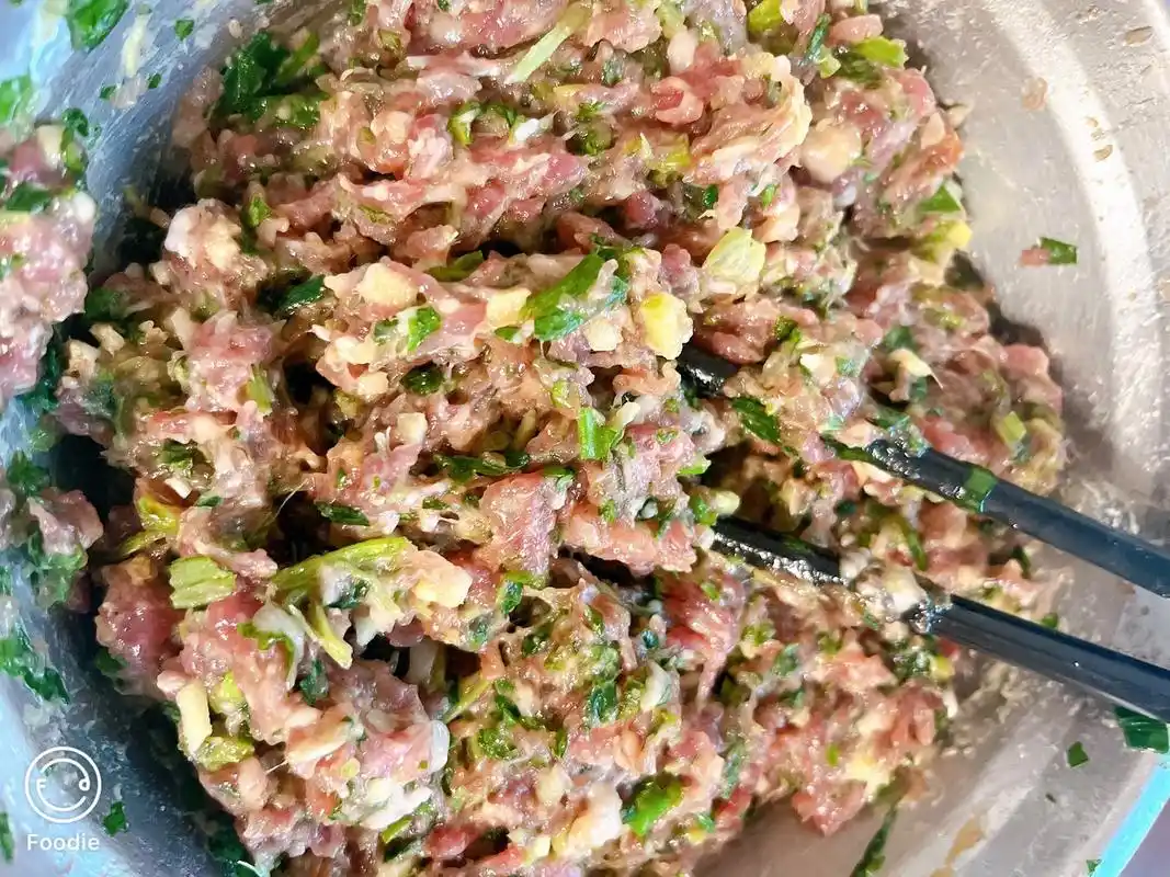 故事人人都有,我们都是生活的俗人#手工馄饨 #河南家乡的味道 - 抖音