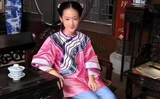 《父母爱情》都捧不红的女明星:13岁考上戏,如今却因整容无戏拍