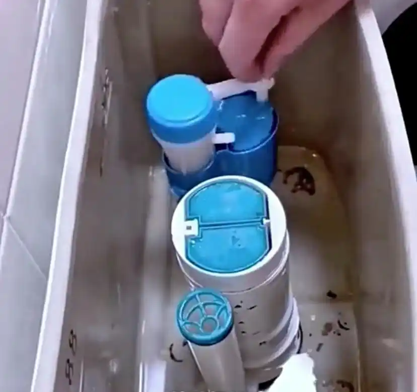 马桶一直上水不停怎么办!别慌在这教你小妙招!