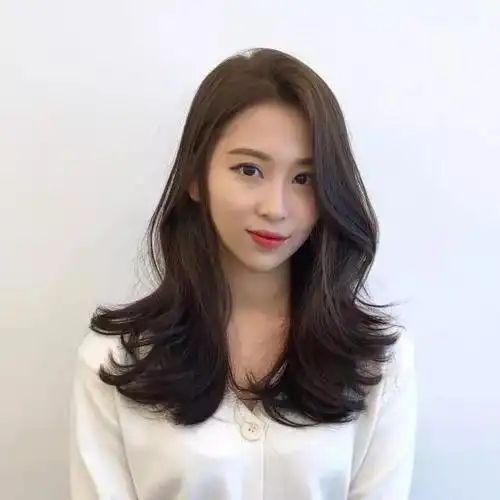 网红八字刘海中长发微卷,中长发图片-第2图,发型图片