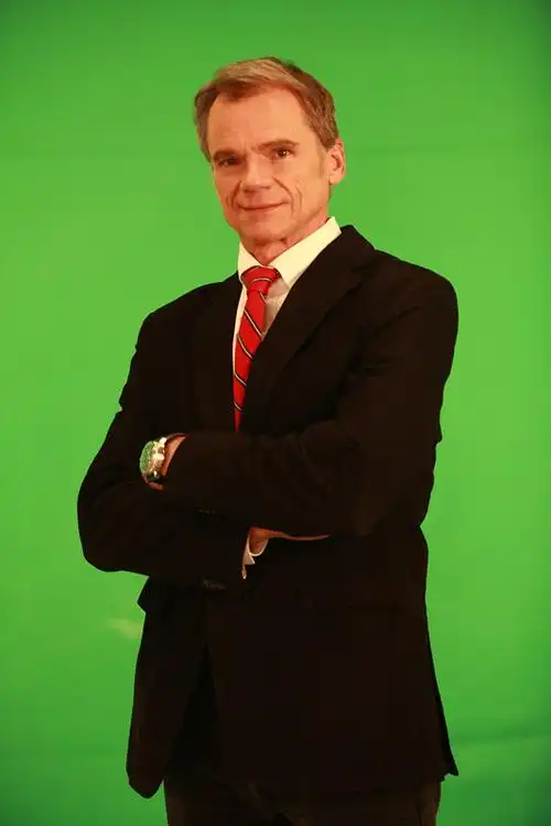 正大"洋博士"的三十年"匠心路"——匠心人物:石格立