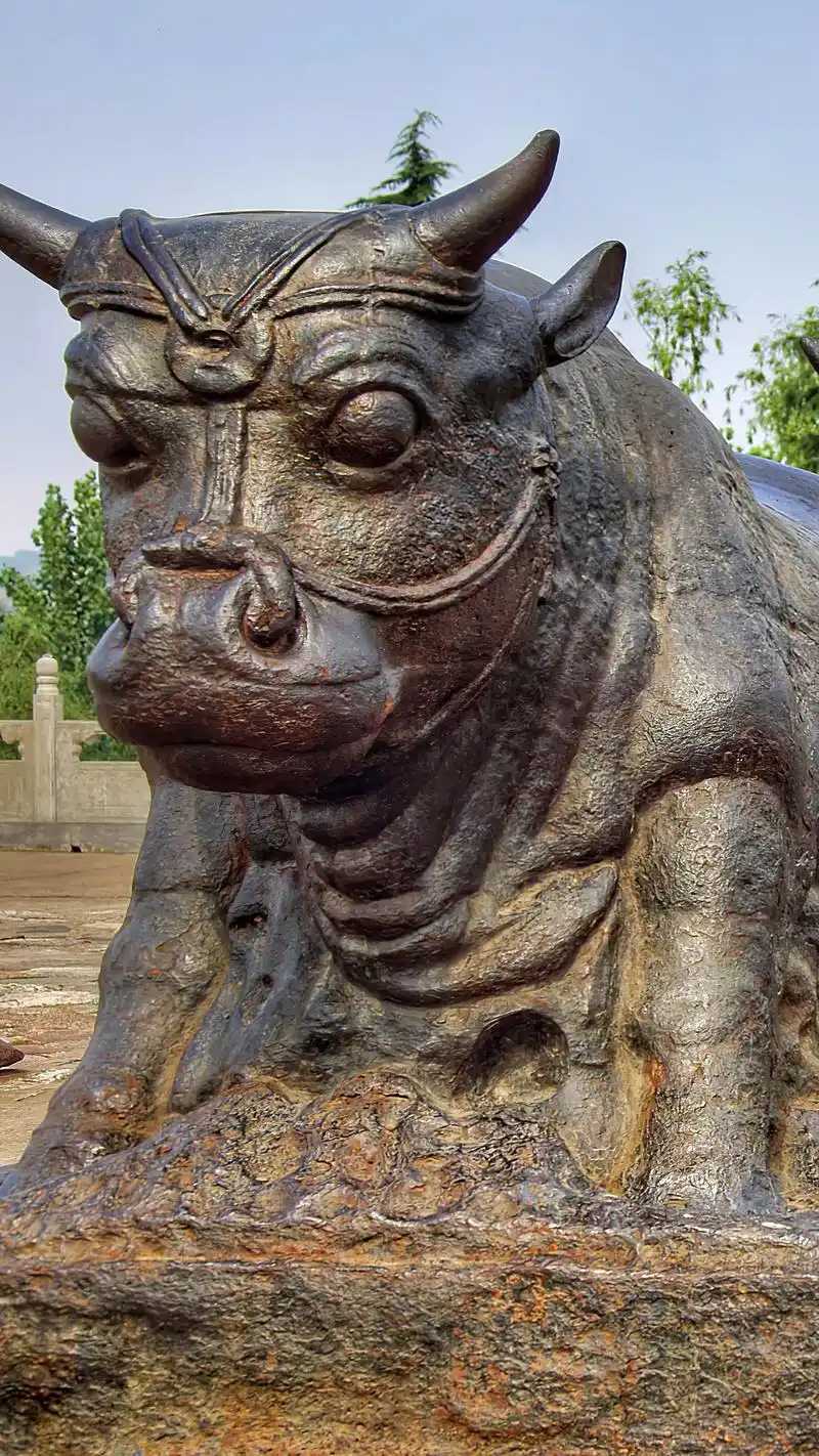 1500多年前的黄河铁牛,1986年被捞出,被问到为何放置露 - 抖音