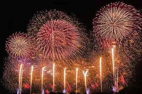 烟花爆竹里的化学小知识_鞭炮_发展_黑色