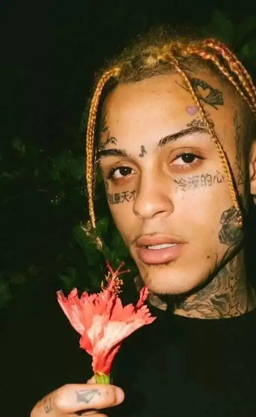 最后为了考公职洗纹身的痛,你妈说是你缴的智商税.