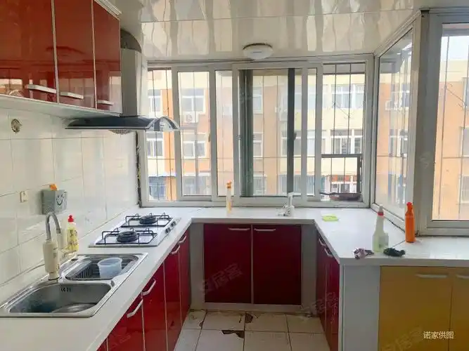 滨河新苑2室2厅1卫75.67㎡南145万