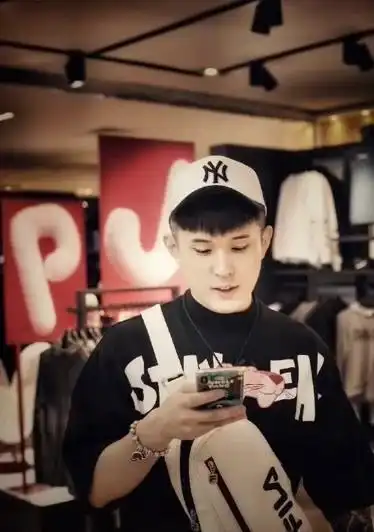 有些人走路像个大爷实则纹着花臂社会我海王关九海