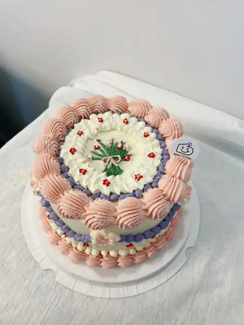 六寸复古手绘蛋糕