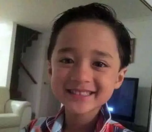 当初和成龙一起拍摄宝贝计划的小孩,现在14年过去了,变成啥样