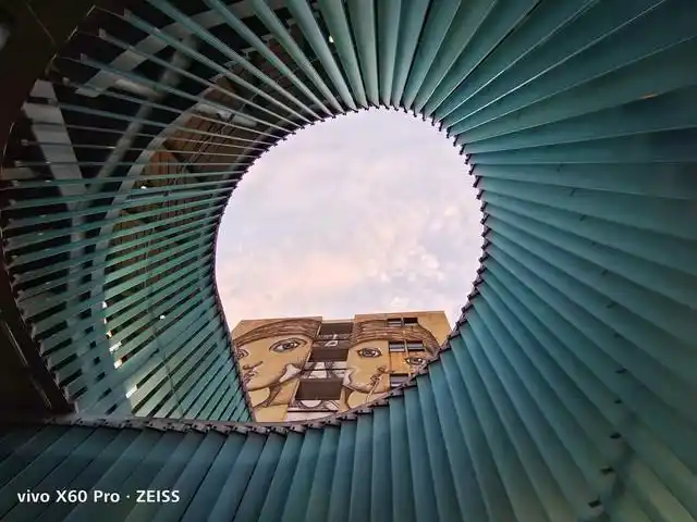 搭载蔡司光学镜头vivox60pro拍照分享