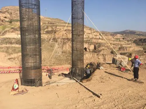 孔家沟大桥5#墩桩柱钢筋笼焊接