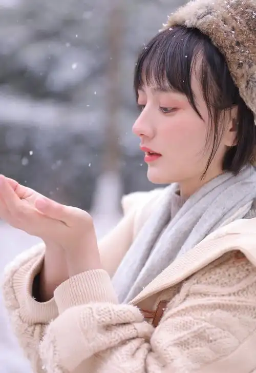 雪地美女唯美诱人性感户外写真