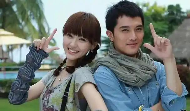 曾被传闻有过十几位情人,其中包括陈乔恩,唐嫣,杨丞琳和张钧甯等