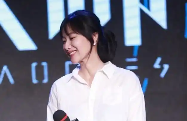 从19岁开始男人不断半百了还没玩够风流才女徐静蕾现形记