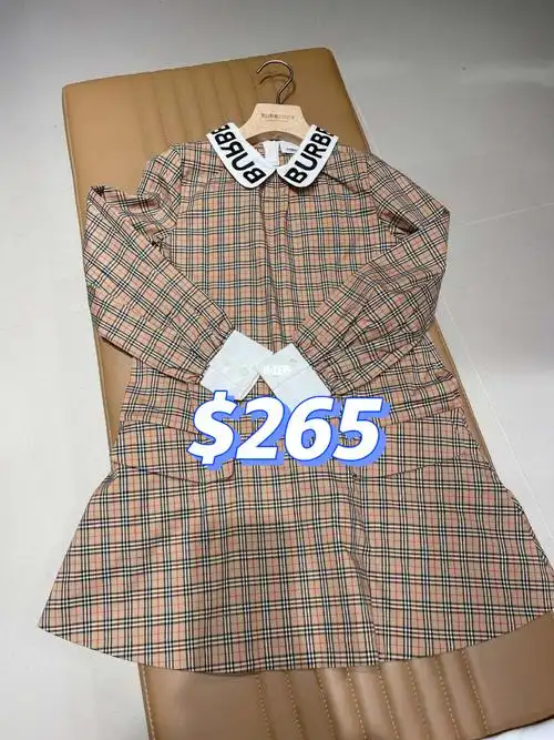burberry巴宝莉大童经典格纹连衣裙就12y