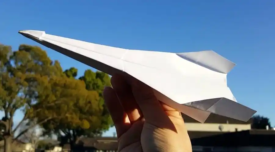 小朋友手工折纸飞机,一张纸折出飞得超远的纸飞机,简单易学