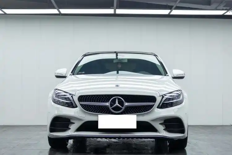 2020年上牌 奔驰c260l运动版,1.5t 48v轻混,相对老款,外观细节更