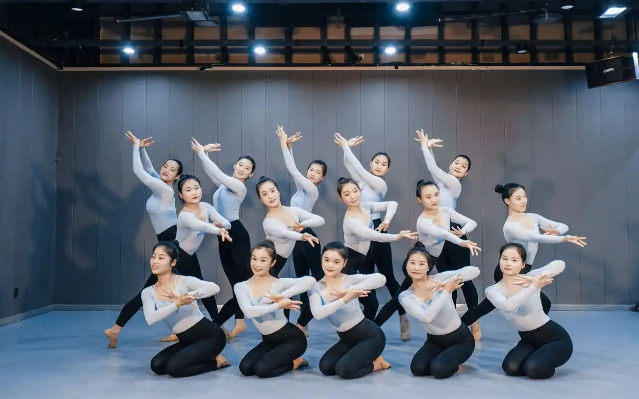 古典舞基训:《单腿蹲训练》零基础舞蹈古典舞入门-【单色舞蹈】(郑州)