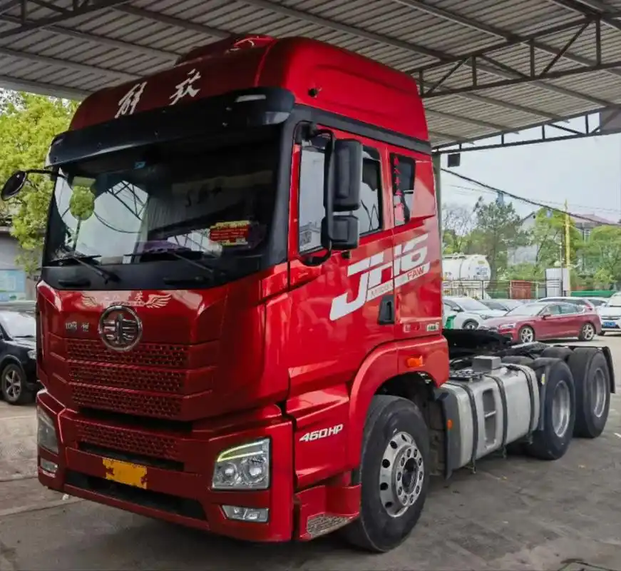 牵引车拖挂车 #用抖音记录卡车生活 #每天推荐好车 #车况极品 #记录