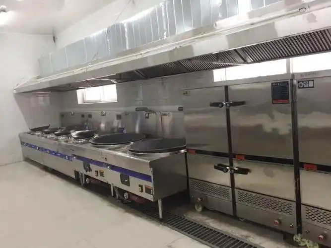 商用厨房设备选择用不锈钢材质的好处在是什么呢