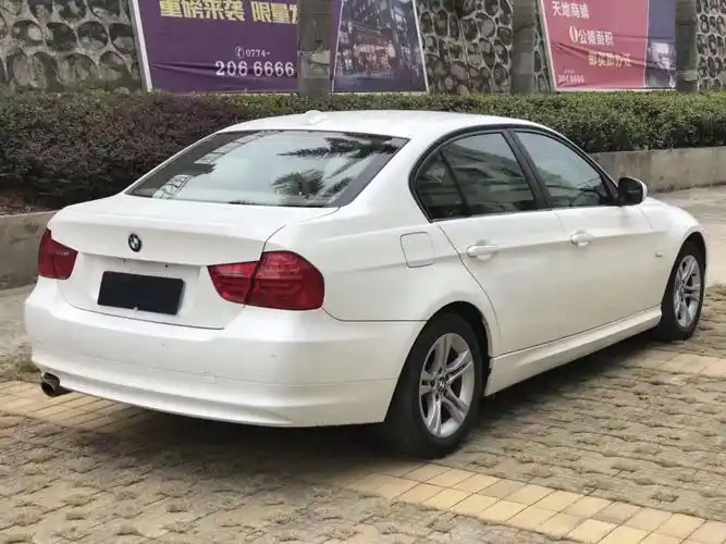 老款宝马3系依旧非常的经典