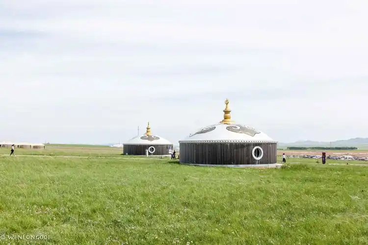 再现成吉思汗时代蒙古部落风格蒙古包60多个