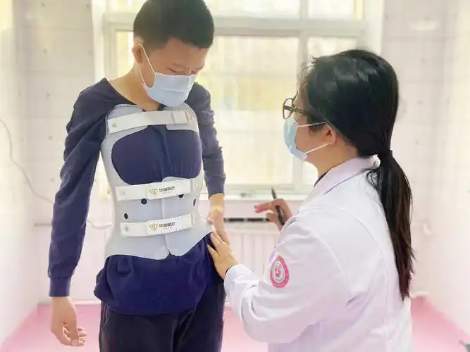 滦南妇幼丨脊柱侧弯矫正中心启动仪式暨专家义诊活动