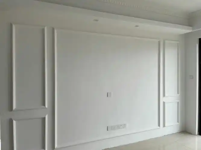 石膏线做好啦,四厘米.总共1700元