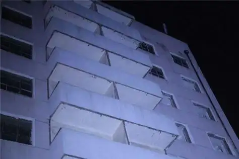 随着沈阳铁西鬼楼事件越闹越大,就连一些恐怖影视剧的剧组也选在这里