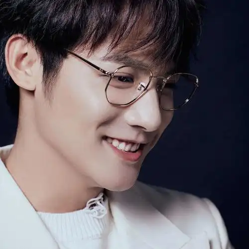 宝藏男孩郑业成