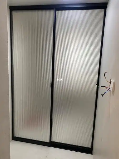 卫生间干湿分离区推拉门