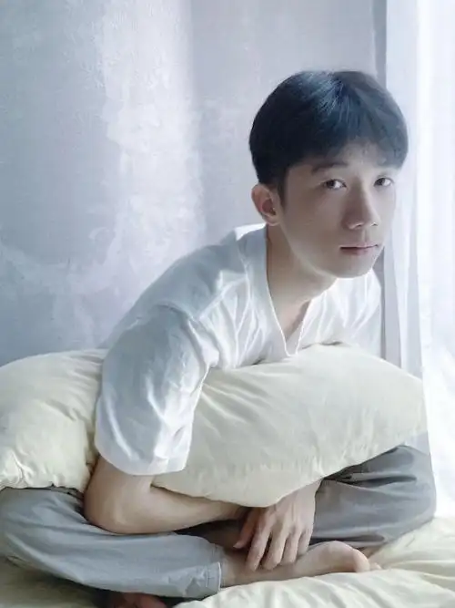 长相普通的男生,如何改造成小鲜肉?