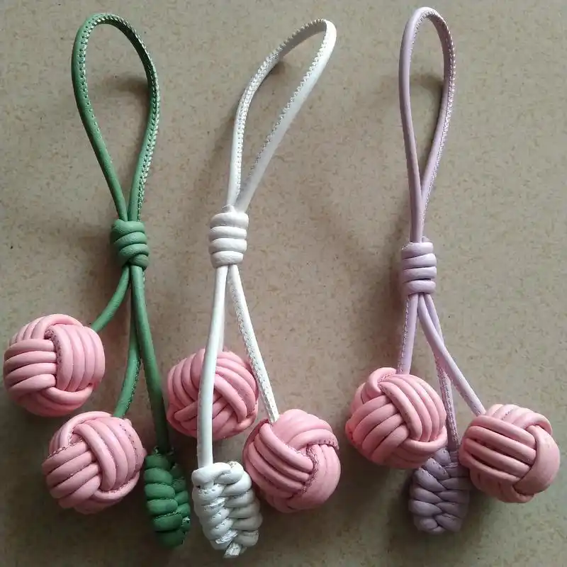 手工编织樱桃箱包钥匙扣 - 抖音