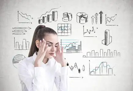 在混凝土墙上的不同类型的图表.数据表示与股票市场概念照片