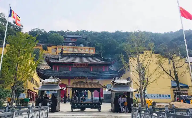 p>湖州青云禅寺,位于浙江省湖州市吴兴区埭溪镇;始建于明朝末年,原名