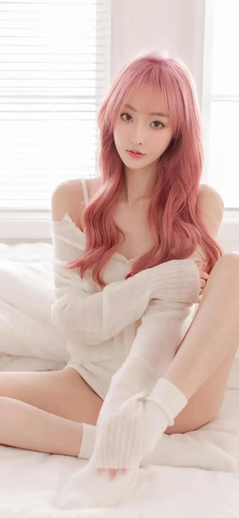 抖音图文来了 #壁纸 #壁纸潮图 #送你一张壁纸 #美女  - 抖音