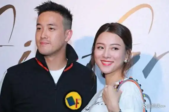 近日,有网友爆料曾国祥与结婚多年的妻子王敏奕之间存在婚变传闻,据称