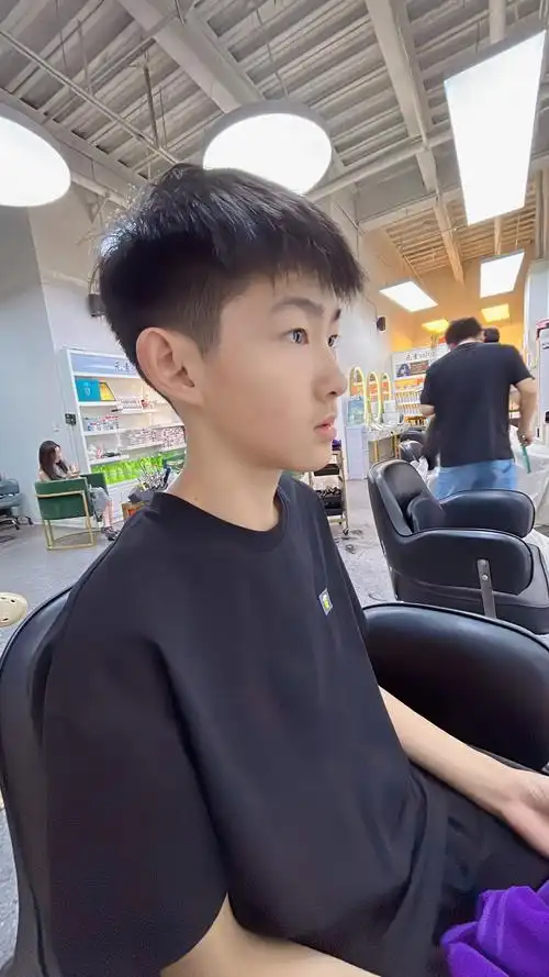 男孩子的个性发型