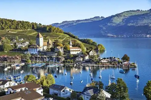 瑞士施皮茨小镇风情