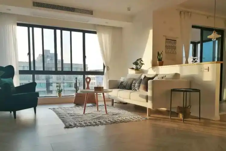 8090潮流客厅无电视设计效果 只了解投影仪就太out了