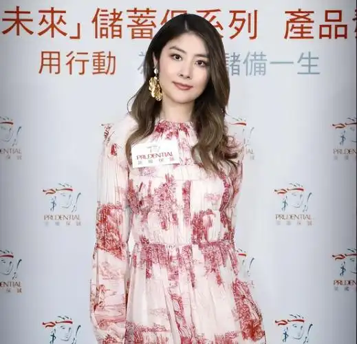 陈慧琳:为粉丝霸气投诉,背景强大无人敢惹,向华强都要让她三分