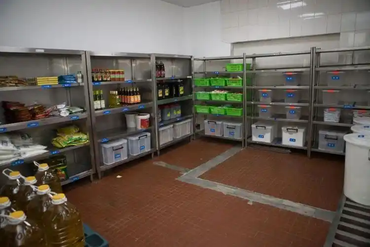 舌尖上的安全丨宁财食堂后厨探秘