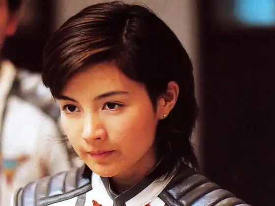 迪迦奥特曼女主角丽娜晒自拍快50岁了该是这样的样子吗