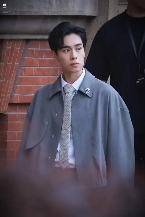 被内娱腿精硬控30秒#胡一天,张艺凡,高伟光亮相风尚之夜,再次凭借