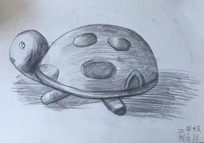 程雨阳同学 二年级 素描开始有点上手了 但线条的运用还要多加练习.