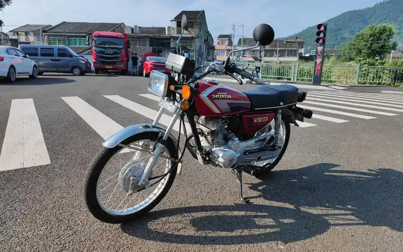 五羊本田cg125换机油教程